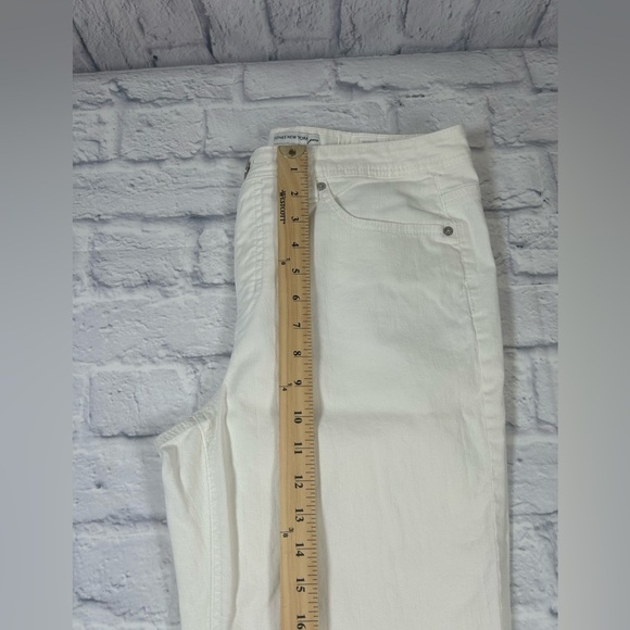 Jones New York Women's Straight Leg Jeans - White - Picture 4 of 8